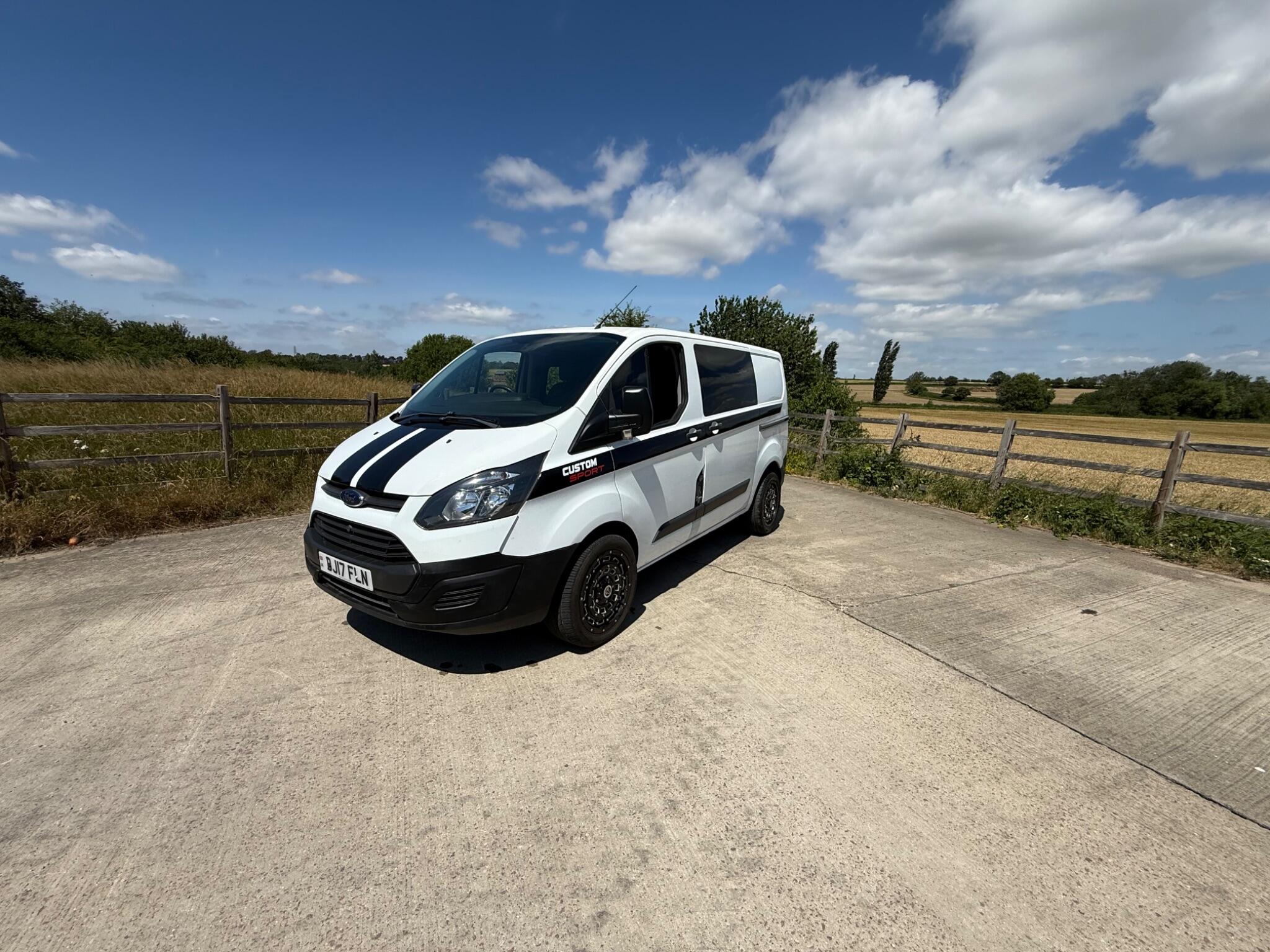 Ford Transit Custom 2.0 TDCi 290 L1 H1 5dr — photo 55 of 84